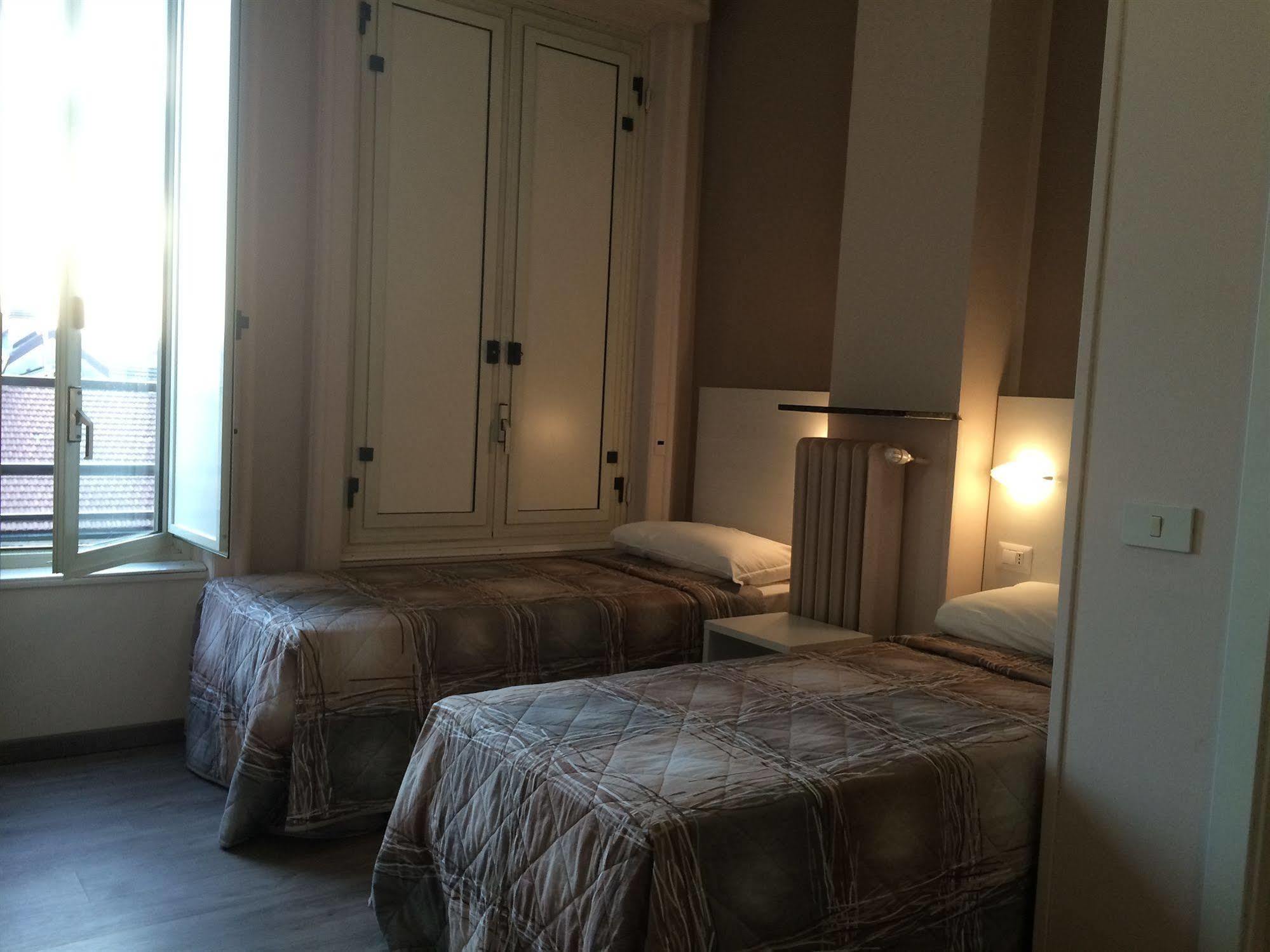 Hotel Kennedy Milánó Kültér fotó